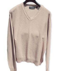 Greg Norman Collection V-Neck Knit pullover Sweater Size Large Tan Long Sleeve.